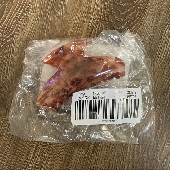 J. Crew Medium Claw Hair Clip in Tortoise Pink Multi - Picture 2 of 3